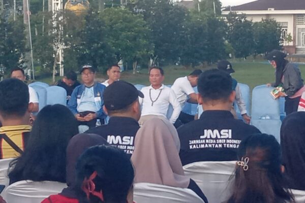 Gubernur Kalteng Ajak Rekan Media Santai Bersama di Istana Isen Mulang, Bahas Program Kartu Huma Betang Sejahtera